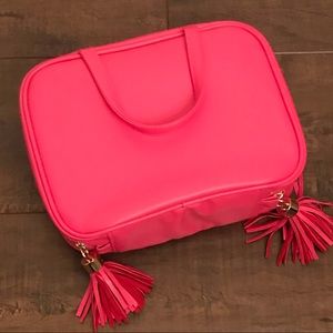 🌞Pottery Barn Pink Makeup overnight Bag w/tassels